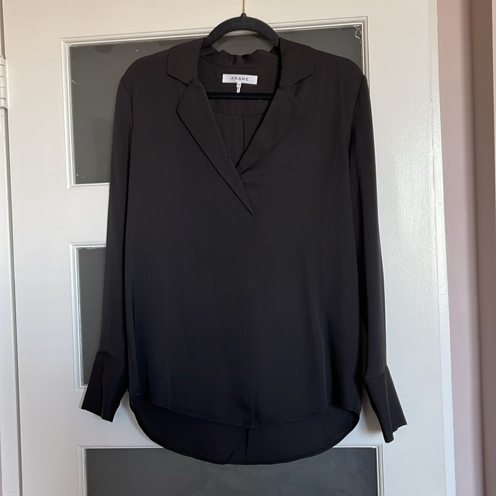 Frame Fitted Notch Collar Silk Black Blouse - Picture 2 of 6